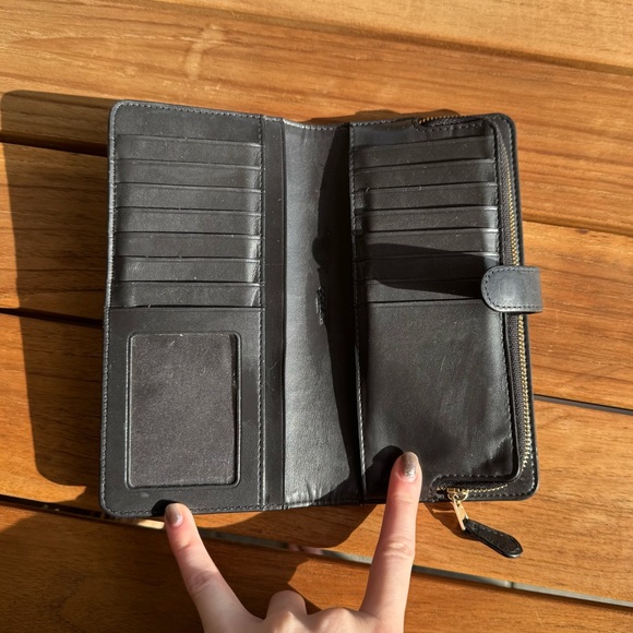 Black Leather Coach Wallet - Picture 3 of 6